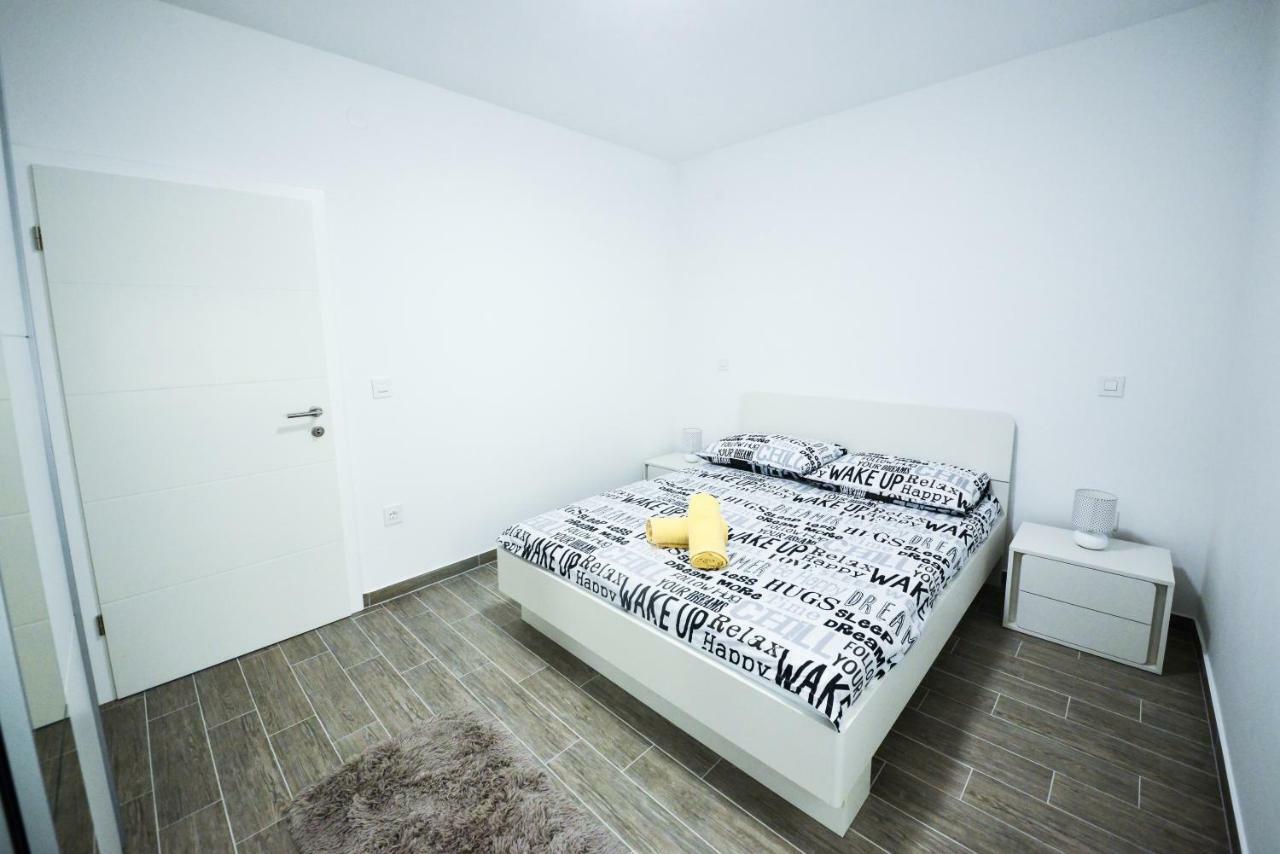 Apartmani AB Zadar Bagian luar foto
